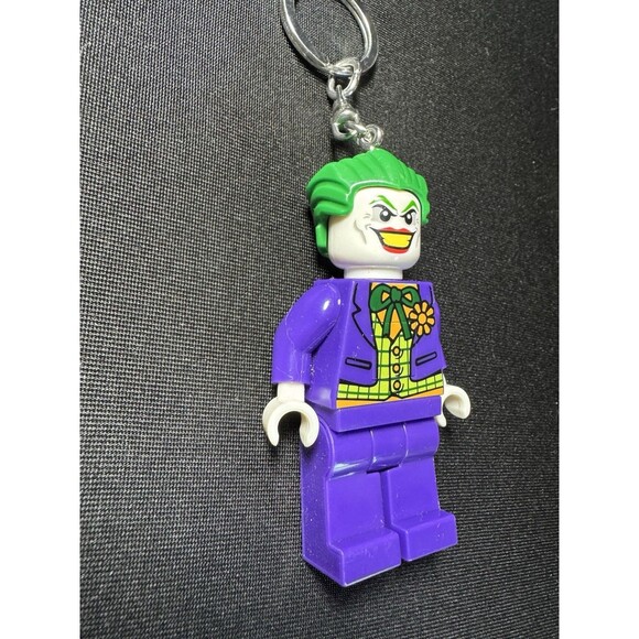 LEGO Keychain Figure with LED Light - THE JOKER (DC) (3 inch) - Mint Mini Figure - Picture 3 of 7